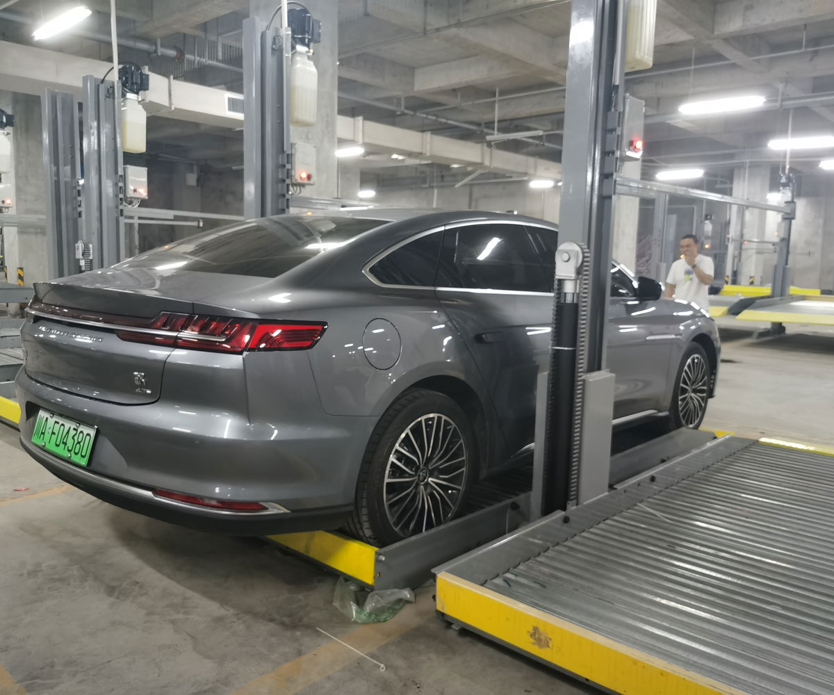 岑鞏家用簡易升降類立體停車庫長租